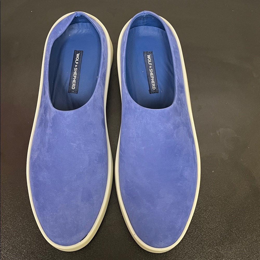 Wolf & Shepherd Royal blue slip on cruise Mules sz 41